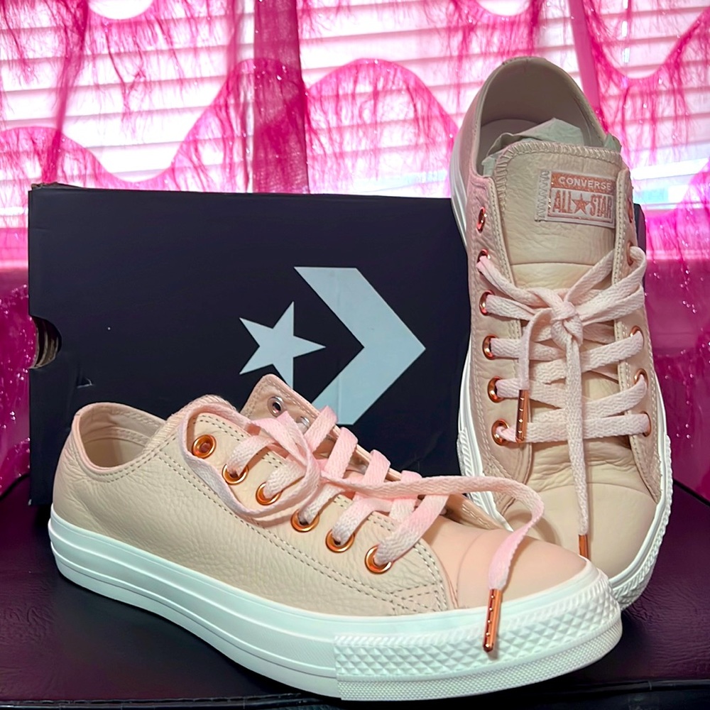 New womens Converse
